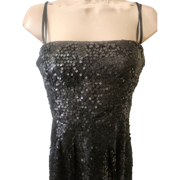 BCBGMAXAZRIA "Carole" Strapless Sequined Cocktail Dress - Size 6 - Picture 4 of 10